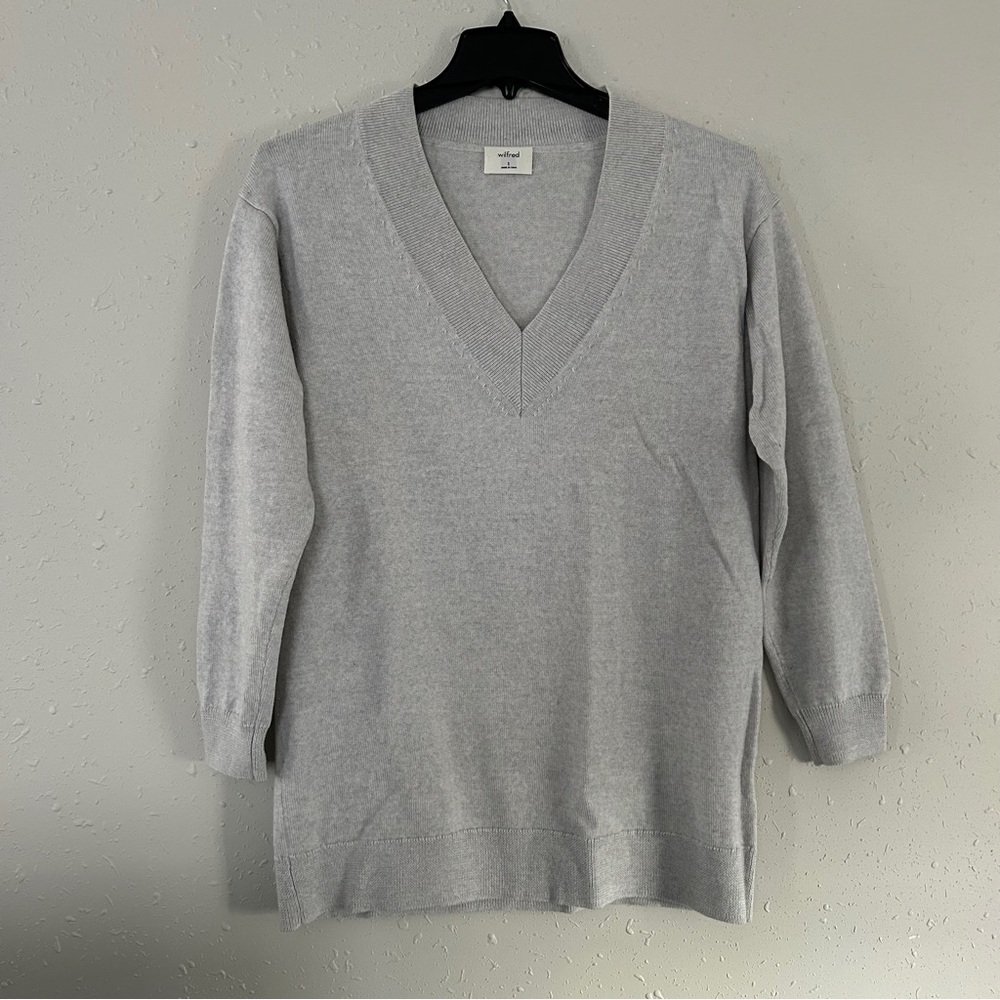 Wilfred Aritizia Devry Grey V-Neck Sweater Oversized Merino Wool Comfy Small - Picture 2 of 7